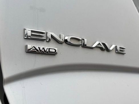 Used 2020 Buick Enclave Avenir w/ Avenir Technology Package image 22