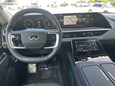 Certified 2025 INFINITI QX80 Sensory AWD/4WD image 19