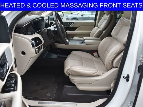 Used 2020 Lincoln Navigator Reserve w/ Luxury Package AWD/4WD image 4