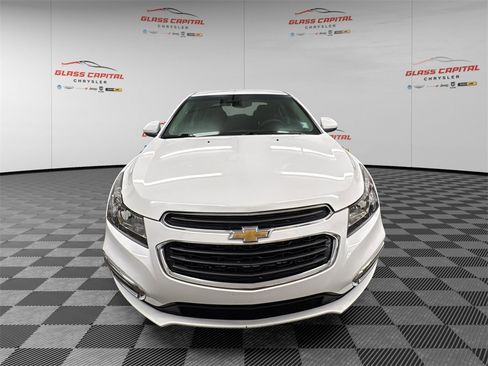 Used 2016 Chevrolet Cruze LT w/ Technology Package image 2