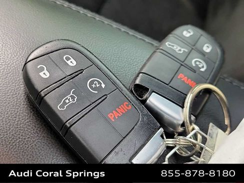 Used 2020 Jeep Grand Cherokee Altitude AWD/4WD image 20