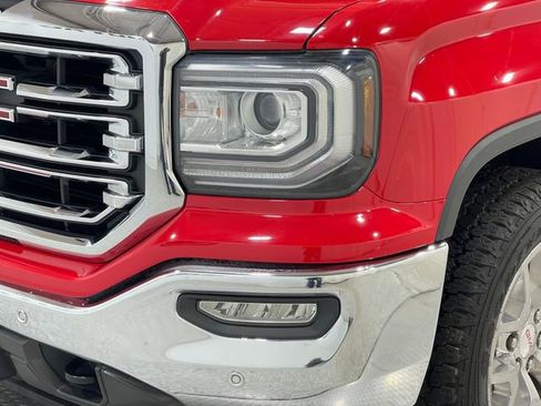 Used 2018 GMC Sierra 1500 SLT w/ SLT Premium Package image 32