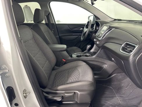 Used 2018 Chevrolet Equinox LT image 14