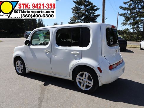 Used 2012 Nissan Cube 1.8 SL w/ Interior Designer Pkg FWD image 7