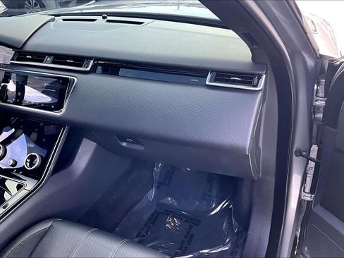 Used 2020 Land Rover Range Rover Velar R-Dynamic S image 19