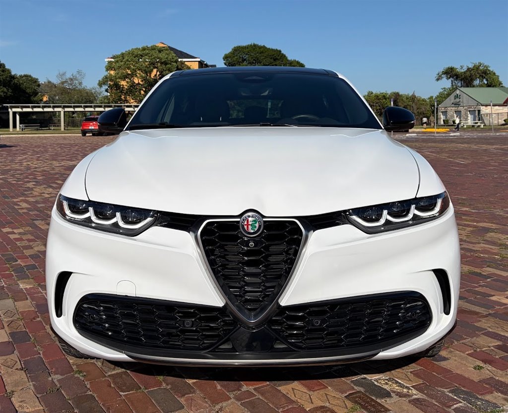 Used 2024 Alfa Romeo Tonale Ti w/ Active Assist Package AWD/4WD image 2