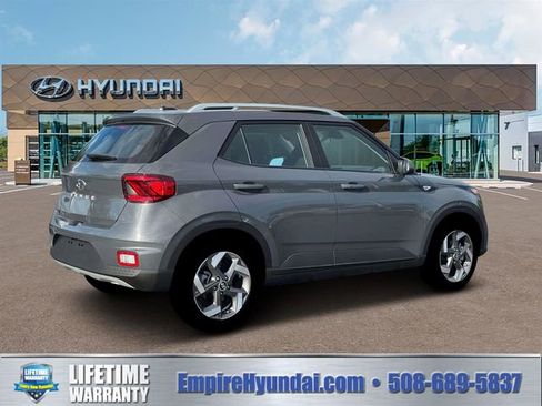 New 2026 Hyundai Venue SEL FWD image 8