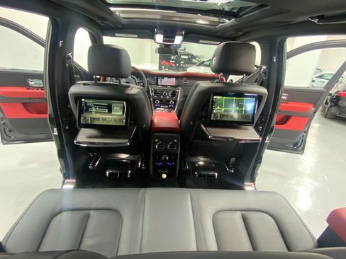 Used 2021 Rolls-Royce Cullinan image 53