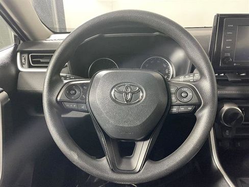 Certified 2022 Toyota RAV4 LE image 13