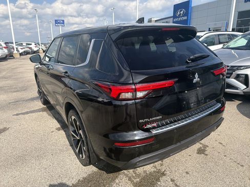 Used 2022 Mitsubishi Outlander ES AWD/4WD image 5