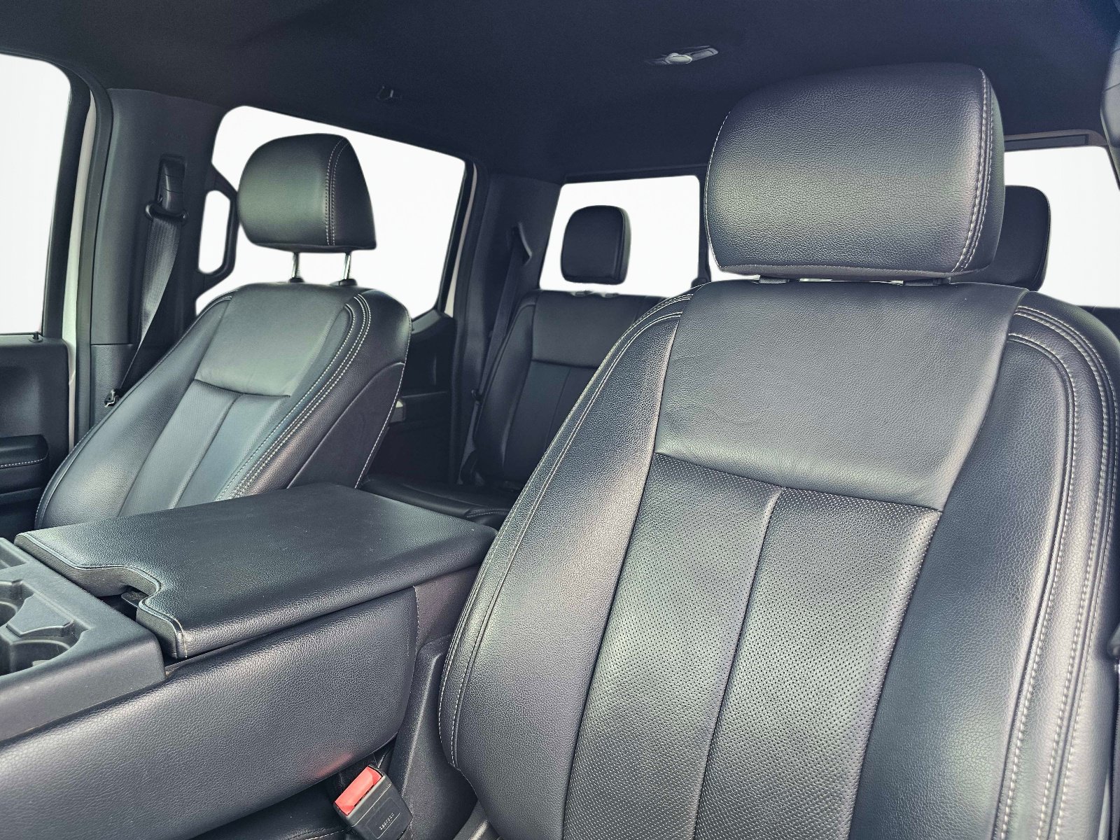 Used 2022 Ford F350 Lariat w/ Lariat Value Package AWD/4WD image 17