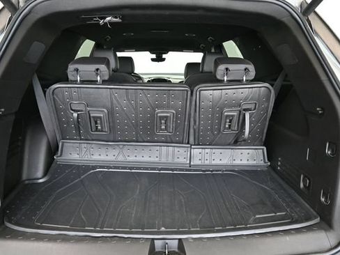 Used 2023 Chevrolet Traverse RS w/ LPO, Floor Liner Package AWD/4WD image 29
