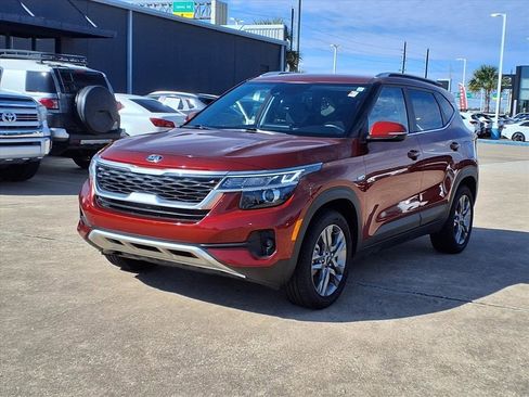 Used 2021 Kia Seltos S image 2