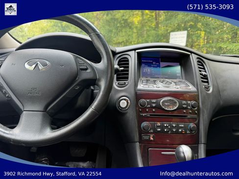 Used 2017 INFINITI QX50 2WD w/ Premium Plus Package image 28