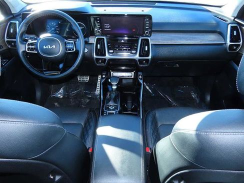 Used 2022 Kia Sorento SX Prestige image 26