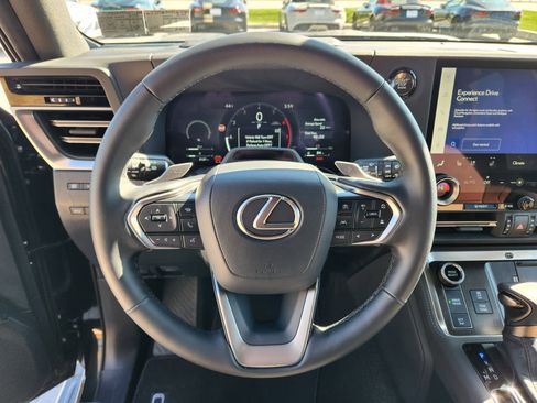 Used 2026 Lexus GX 550 w/ Cold Area Package AWD/4WD image 18