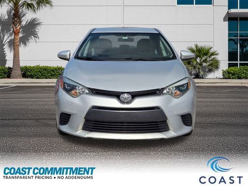 Used 2015 Toyota Corolla LE image 2
