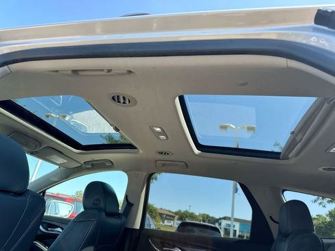 Used 2020 Buick Enclave Essence w/ Sound and Sites Package image 24