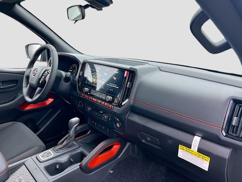 New 2026 Nissan Frontier PRO-4X w/ Pro-4x Convenience Package image 27