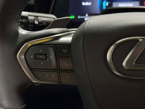 Used 2025 Lexus RX 350 AWD image 17