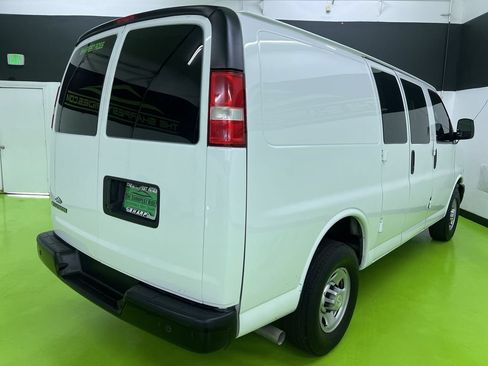 Used 2020 Chevrolet Express 2500 w/ Driver Convenience Package RWD image 10