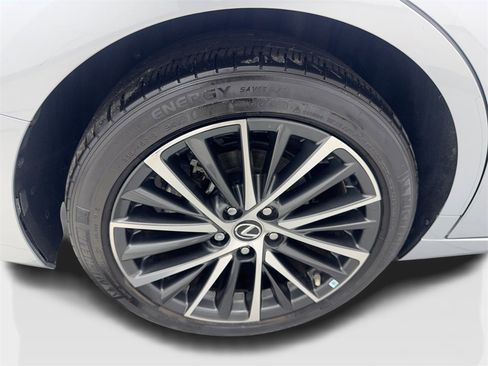 Used 2023 Lexus ES 300h w/ Premium Package image 84