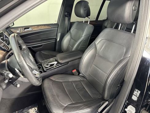 Used 2017 Mercedes-Benz GLS 550 4MATIC image 19