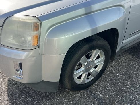 Used 2013 GMC Terrain SLT FWD image 3
