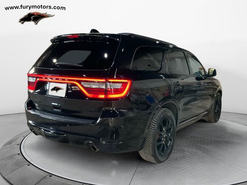 Used 2019 Dodge Durango R/T w/ Technology Group image 3