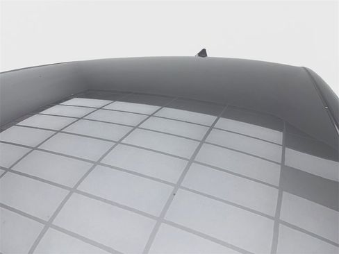 Used 2025 Genesis G70 2.5T image 13