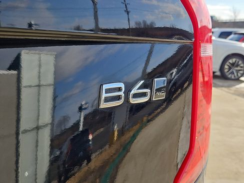 Certified 2023 Volvo XC90 B6 Ultimate w/ Protection Package image 30