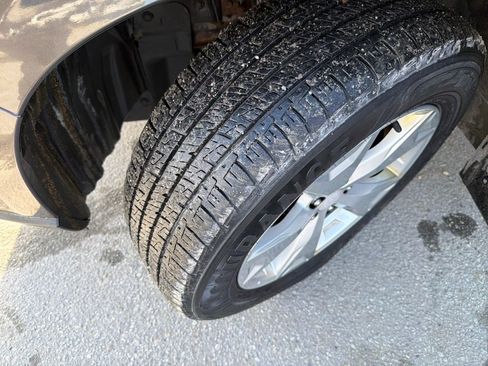 Used 2015 Subaru Forester 2.5i Premium w/ All-Weather Package image 39