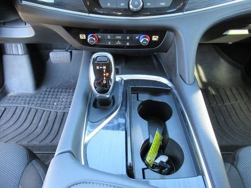 Used 2021 Buick Enclave Preferred image 20