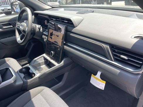 New 2026 GMC Terrain Elevation w/ Technology Package II FWD image 29