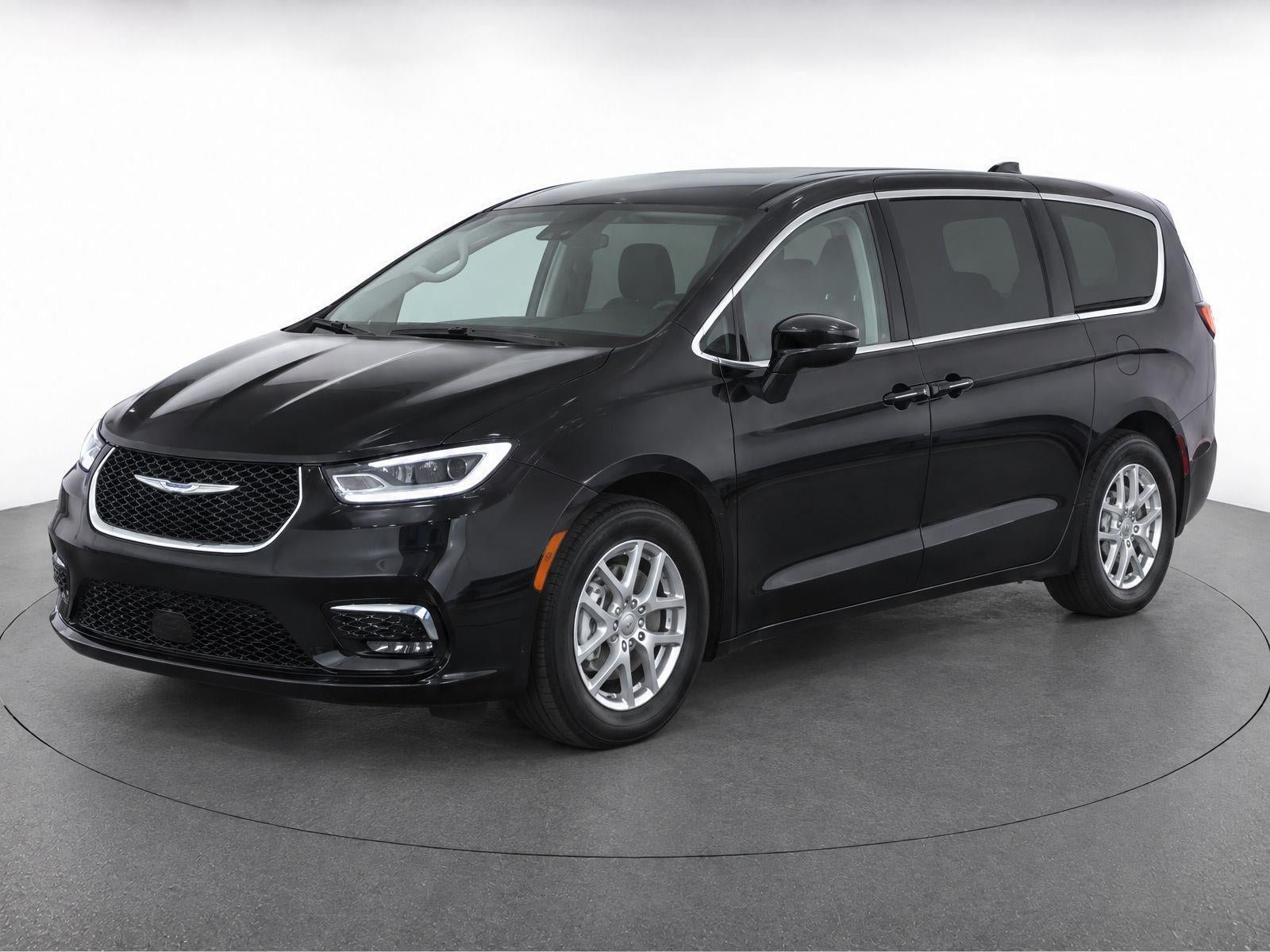 Used 2024 Chrysler Pacifica Touring-L FWD image 23