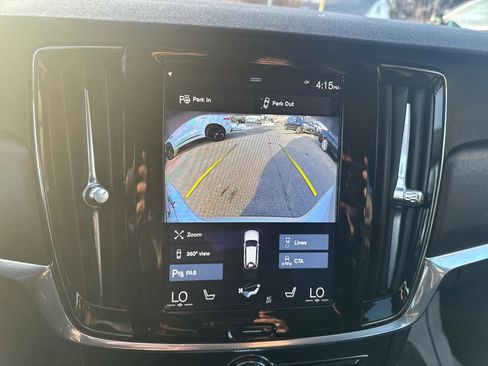 Used 2017 Volvo V90 T6 Cross Country image 31