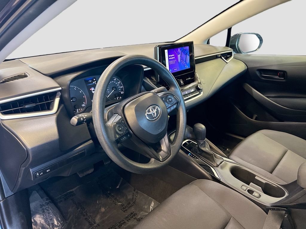 Used 2024 Toyota Corolla LE FWD image 9