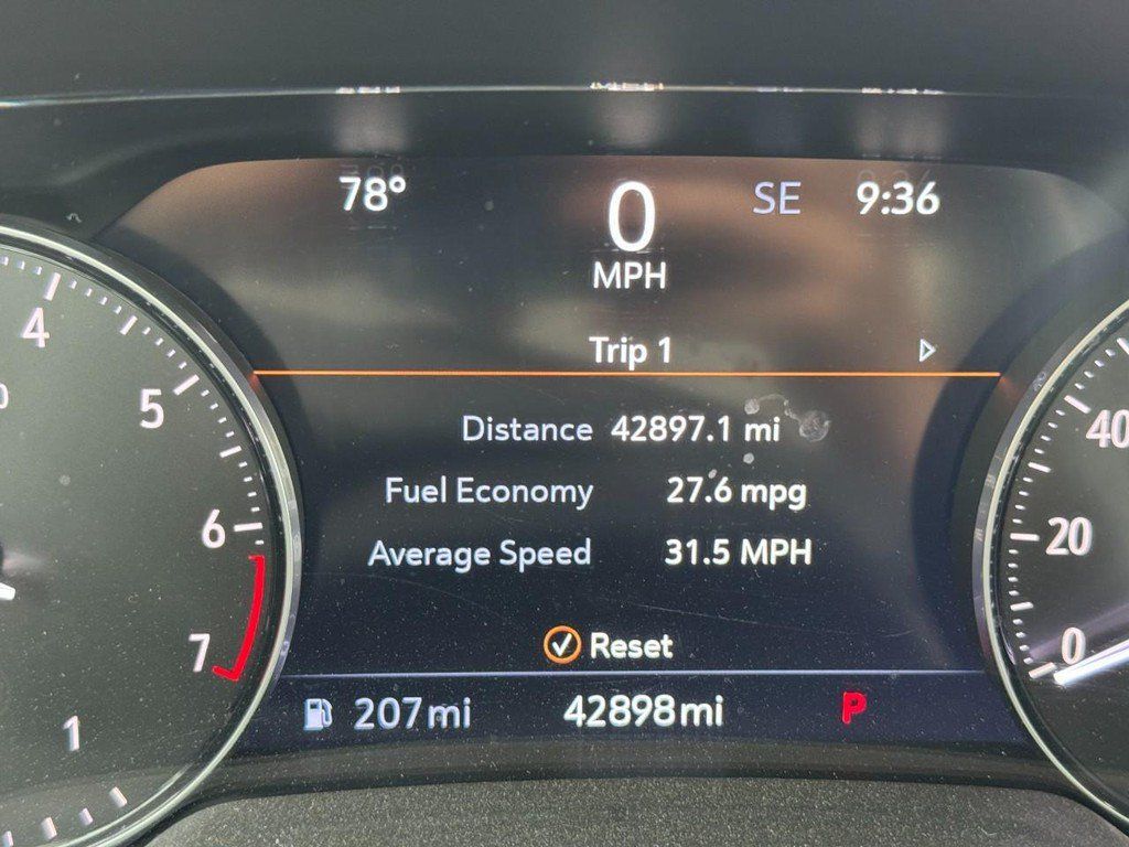 Used 2023 Buick Envision Essence FWD image 22