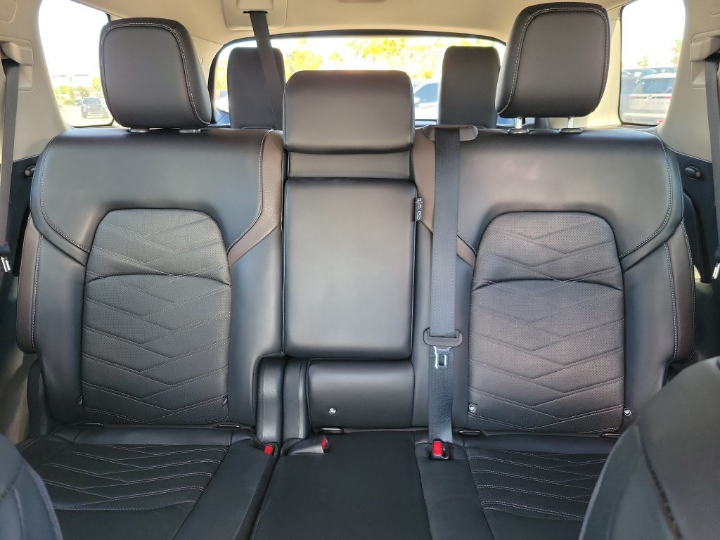 Certified 2024 Nissan Pathfinder Platinum w/ Cargo Package FWD image 19