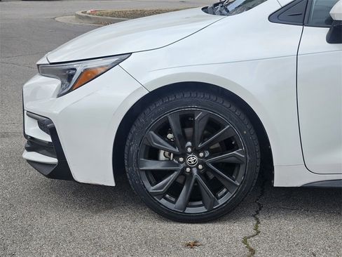 Used 2024 Toyota Corolla SE image 6