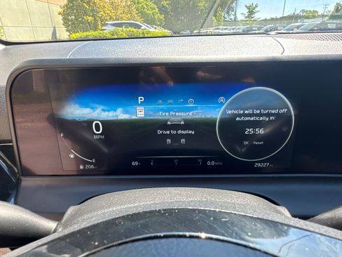 Used 2024 Kia Seltos S FWD image 27