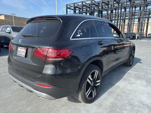 Used 2020 Mercedes-Benz GLC 300 image 4