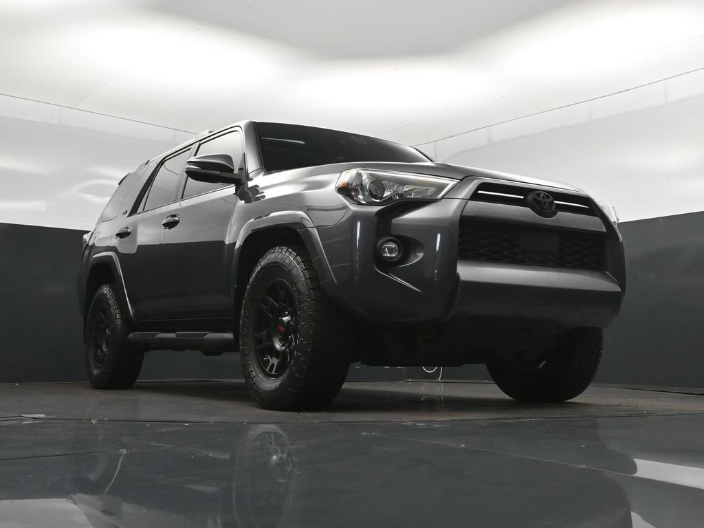 Used 2021 Toyota 4Runner SR5 Premium w/ Moonroof Package RWD image 44