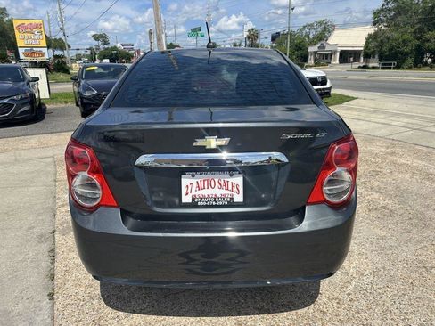 Used 2016 Chevrolet Sonic LT FWD image 6