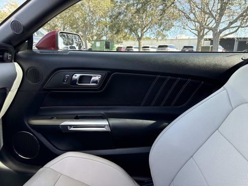 Used 2016 Ford Mustang GT Premium image 16