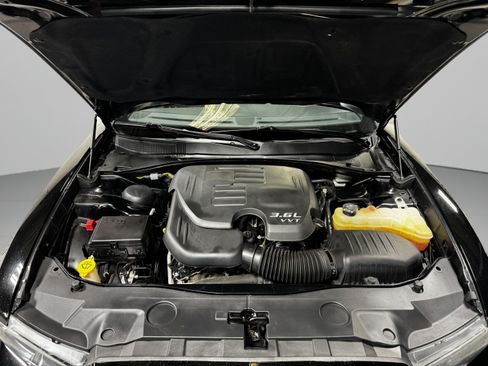 Used 2014 Dodge Charger SE RWD image 35
