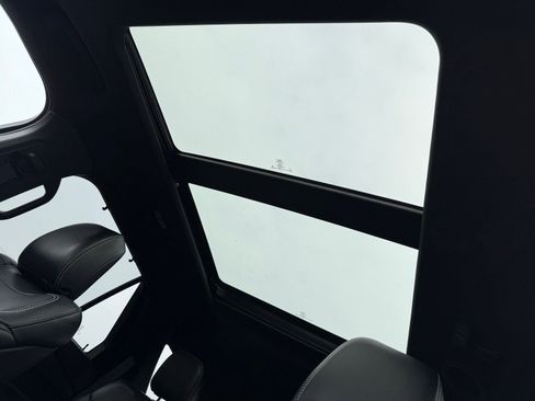 Used 2020 Ford Explorer ST w/ ST Street Pack image 41