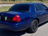Used 2003 Ford Crown Victoria Police Interceptor image 5