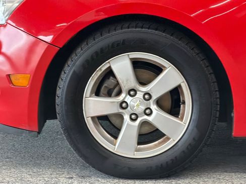 Used 2015 Chevrolet Cruze LT image 21
