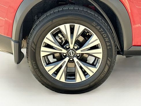 Used 2023 Nissan Rogue SV w/ SV Premium B Package FWD image 33